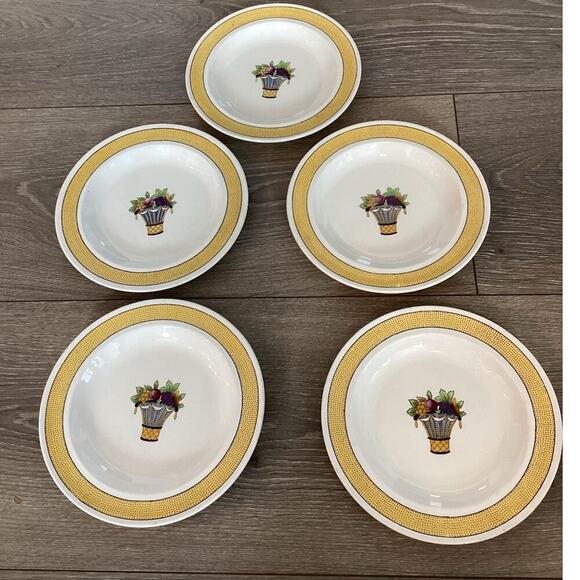 Vtg Wedgewood Directoire Luncheon Plate Bread Butter White Yellow Fruit Basket - Picture 1 of 8